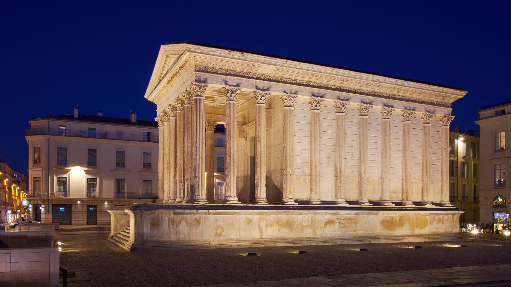 Maison Carrée, Nîmes (Photo license: CC BY 2.0)
